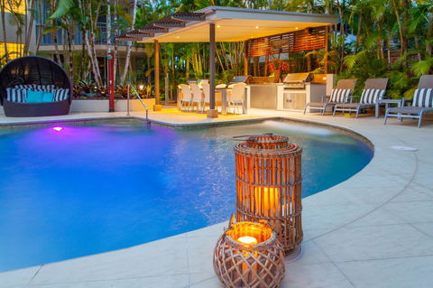 Noosa Tropicana - Darwin Holiday 1