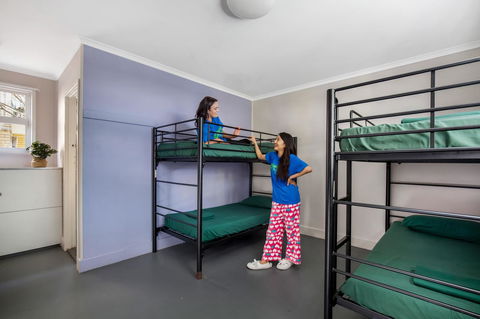 Backpackers In Paradise 18-35 Hostel - Darwin Holiday 3