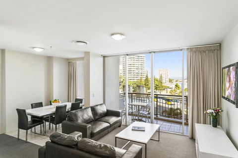 Mantra Towers Of Chevron - Darwin Holiday 24