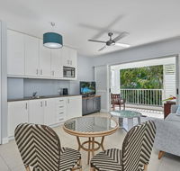 Couples private spa beach getaway - Darwin Holiday