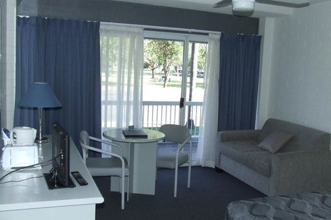 Dalby Manor Motor Inn - Darwin Holiday 37