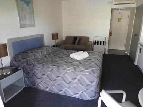Dalby Manor Motor Inn - Darwin Holiday 11