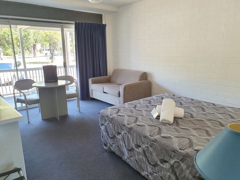 Dalby Manor Motor Inn - Darwin Holiday 1