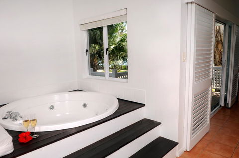 The Reef House Adults Retreat - Enjoy 28 Complimentary Inclusions - Darwin Holiday 28