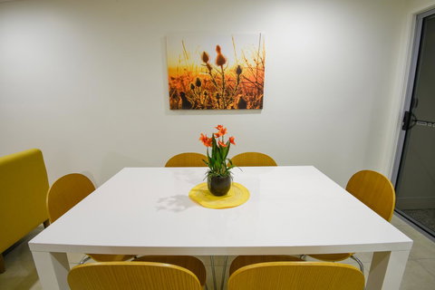 Direct Collective - Breeze On Brightwater - Darwin Holiday 27