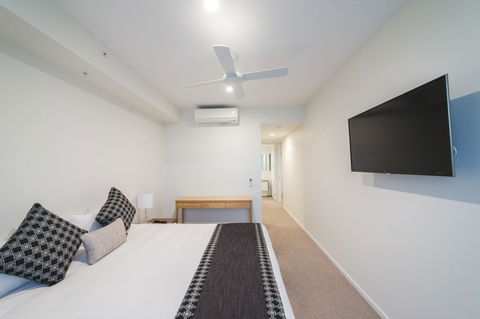 Empire Apartment Hotel Rockhampton - Darwin Holiday 0