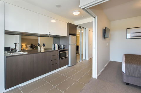 Empire Apartment Hotel Rockhampton - Darwin Holiday 19