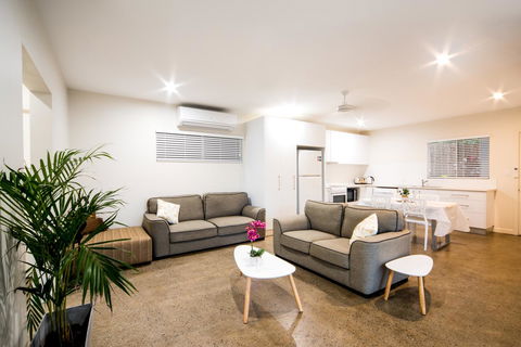 Whitsunday Luxury Homes - Darwin Holiday 30