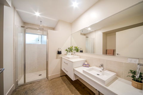 Whitsunday Luxury Homes - Darwin Holiday 33