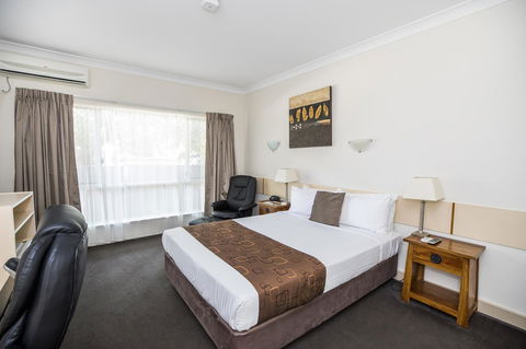 Emerald Maraboon Motor Inn - Darwin Holiday 37