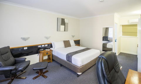 Emerald Maraboon Motor Inn - Darwin Holiday 23