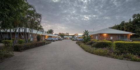 Emerald Maraboon Motor Inn - Darwin Holiday 8