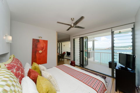 The Boathouse Apartments - Darwin Holiday 14