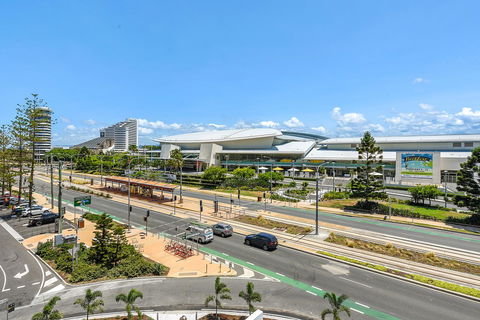 Qube Broadbeach - Darwin Holiday 18