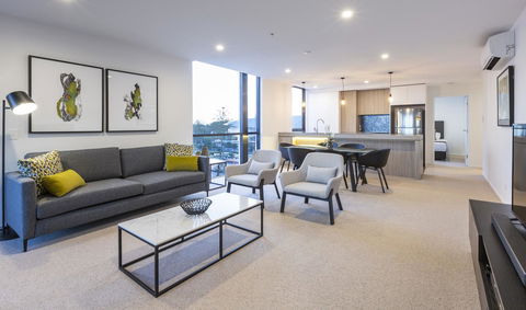 Qube Broadbeach - Darwin Holiday 37