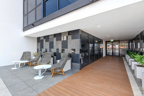Qube Broadbeach - Darwin Holiday 24