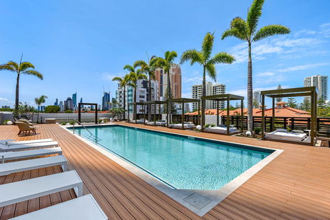 Qube Broadbeach - Darwin Holiday 25