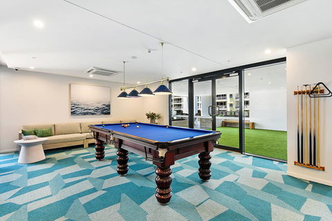 Qube Broadbeach - Darwin Holiday 36