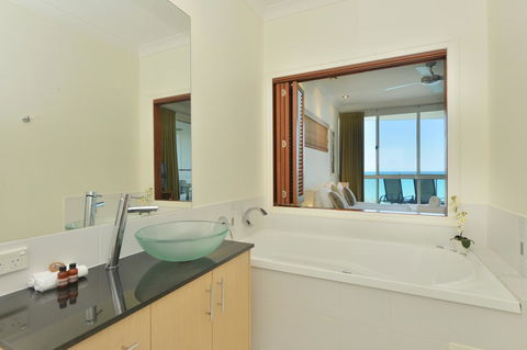 Bellevue At Trinity Beach - Darwin Holiday 5