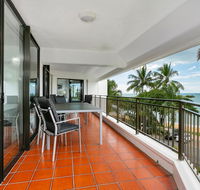 Roydon Beachfront Apartments - Darwin Holiday