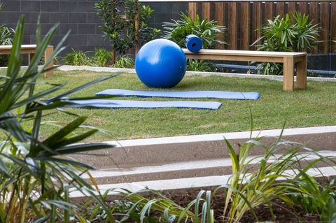 Boardwalk Burleigh Beach - Official - Darwin Holiday 32