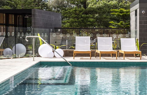 Boardwalk Burleigh Beach - Official - Darwin Holiday 25