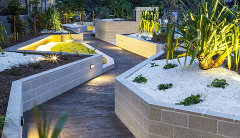 Boardwalk Burleigh Beach - Official - Darwin Holiday 34