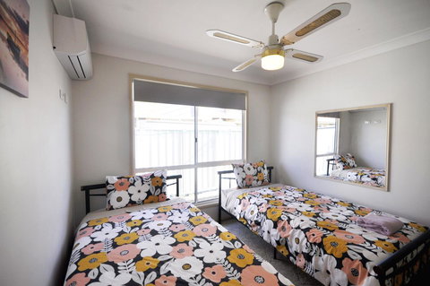 Bribie Island Canal Holiday Destination! - Darwin Holiday 19