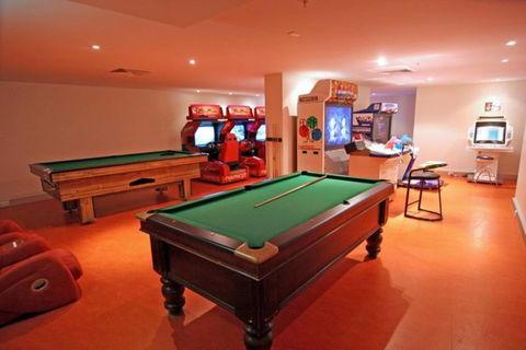 Beach Stay - Ocean & Riverview Resort Chevron Renaissance Central Surfers Paradise - Darwin Holiday 29
