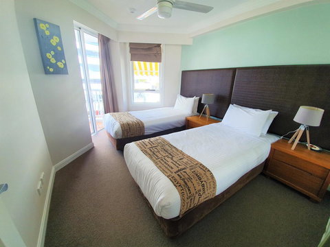 Broadbeach Holiday Apartments - Darwin Holiday 7