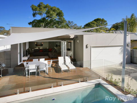 Beach House On Tradewinds Avenue - Darwin Holiday 1