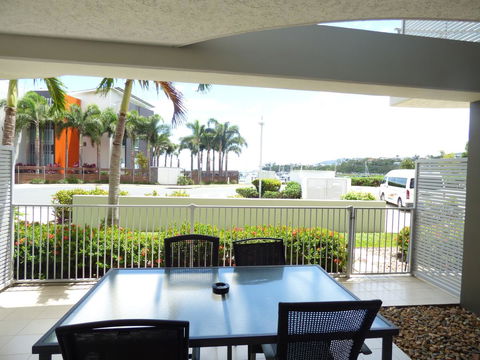 Marina View Apartment - Darwin Holiday 4