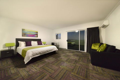 Mackay Oceanside Central Hotel Official - Darwin Holiday 24