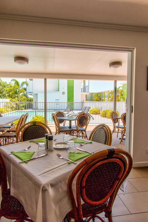 Mackay Oceanside Central Hotel Official - Darwin Holiday 6
