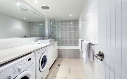 Peninsular Beachfront Resort - Darwin Holiday 24