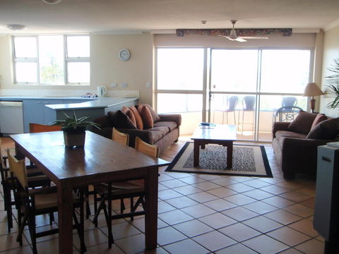 Grosvenor Beachfront Apartments Surfers Paradise - Darwin Holiday 22