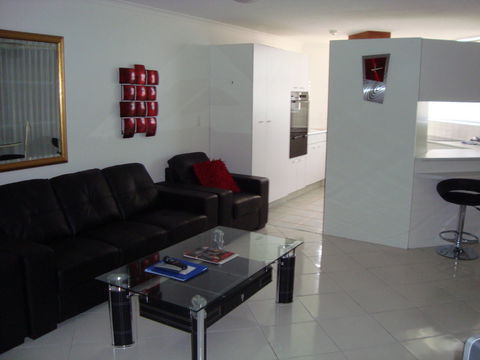 Grosvenor Beachfront Apartments Surfers Paradise - Darwin Holiday 36