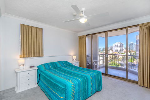 Columbia Beachfront Apartments On Rainbow Bay - Darwin Holiday 17