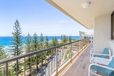 Columbia Beachfront Apartments On Rainbow Bay - Darwin Holiday 27
