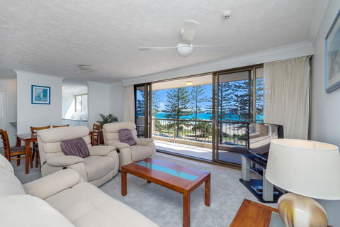 Columbia Beachfront Apartments On Rainbow Bay - Darwin Holiday 12