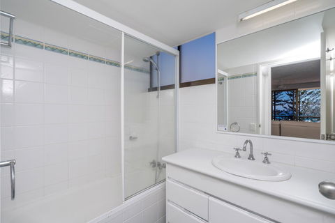 Columbia Beachfront Apartments On Rainbow Bay - Darwin Holiday 9