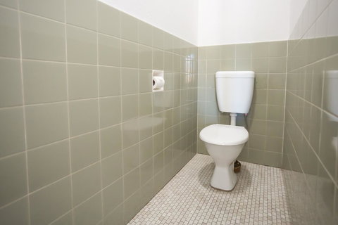 Nightcap At Emerald Star Hotel - Darwin Holiday 8