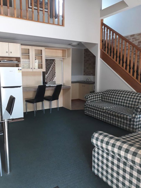 Country Gardens Motor Inn - Darwin Holiday 2