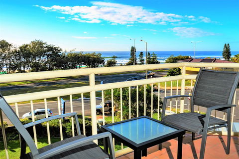 Seacrest Beachfront Apartments Surfers Paradise - Darwin Holiday 36