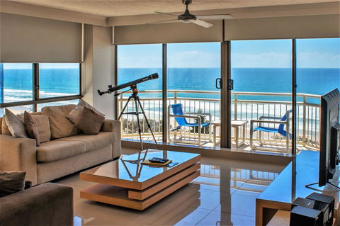 Seacrest Beachfront Apartments Surfers Paradise - Darwin Holiday 30