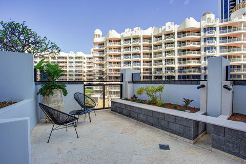 Aria Apartments - Darwin Holiday 24
