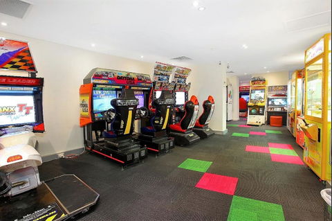The Towers Of Chevron Renaissance - Holidays Gold Coast - Darwin Holiday 23