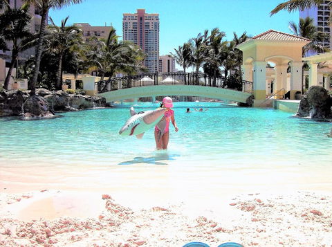 The Towers Of Chevron Renaissance - Holidays Gold Coast - Darwin Holiday 1