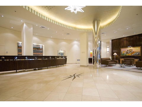 The Towers Of Chevron Renaissance - Holidays Gold Coast - Darwin Holiday 31