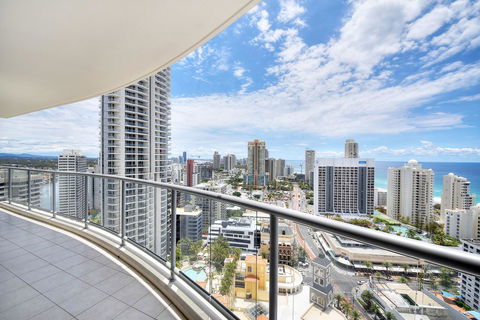 The Towers Of Chevron Renaissance - Holidays Gold Coast - Darwin Holiday 22